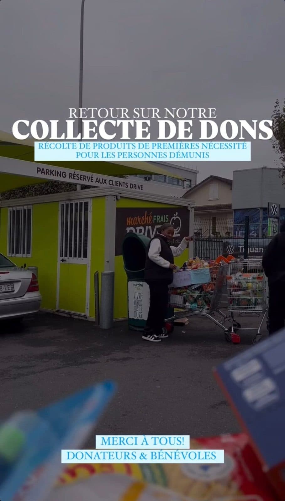 Collecte de produits de première nécessité pour les personnes démunies, à Paris