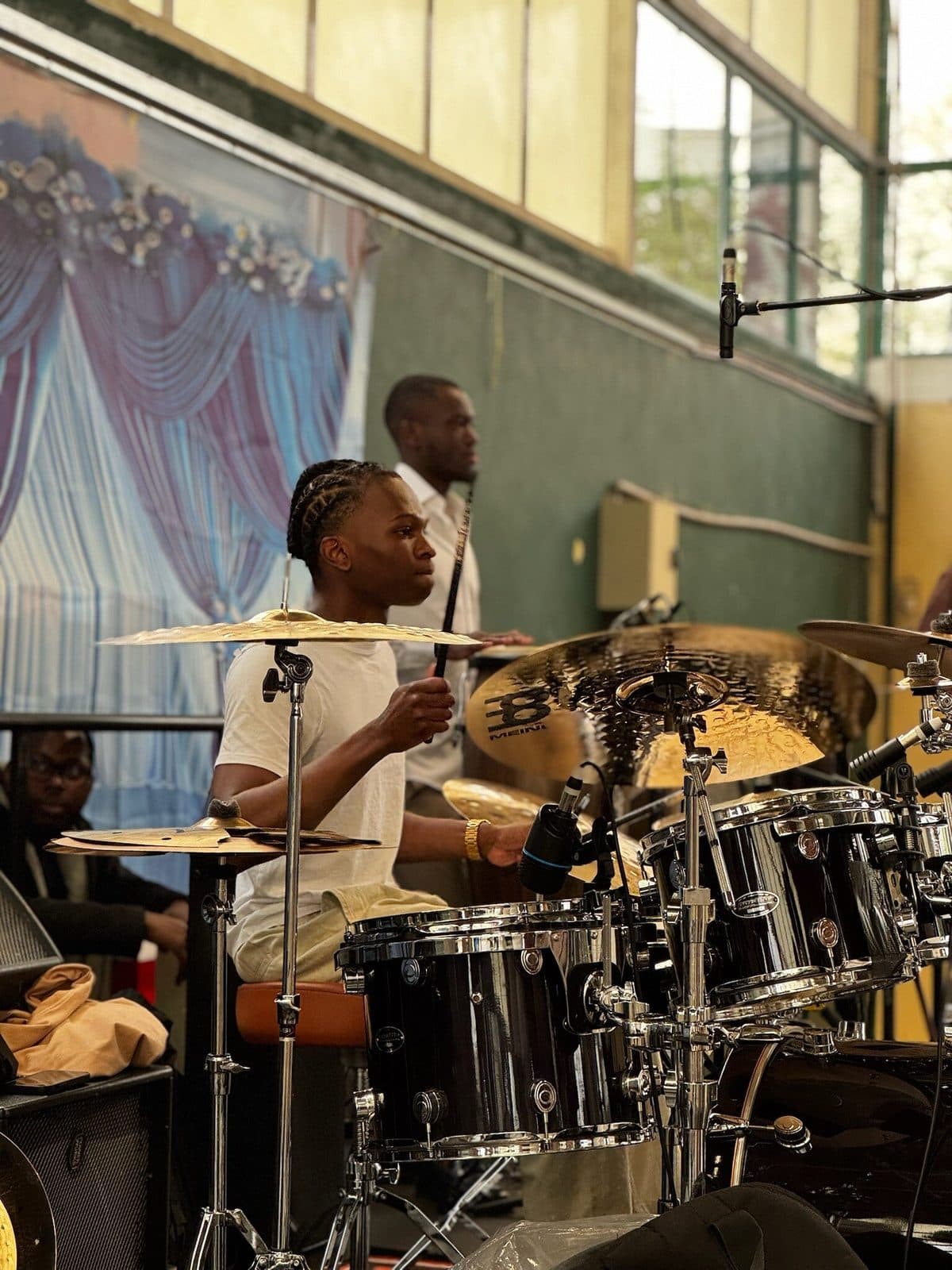 Batteur sur scène, conférence APDH 2026